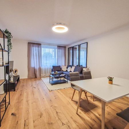 Feelhome - Design Apartment - Kitchen - Kingbed - Smart Tv เวียนนา ภายนอก รูปภาพ